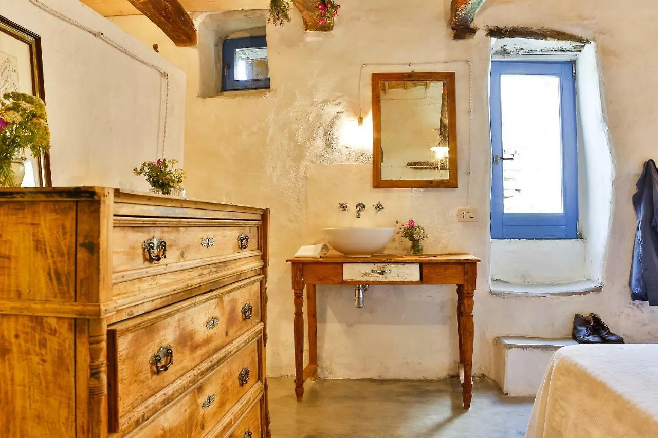Mario Cesare - Exclusive B&B Gergei 0*,  Italy